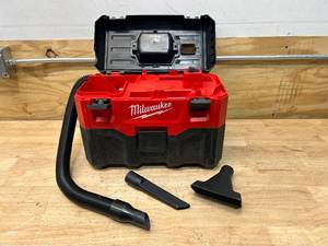 lot 28 image: MILWAUKEE M18 18-Volt 2 Gal. Lithium-Ion Cordless WetDry Vacuum (Vacuum-Only)