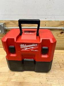 lot 29 image: MILWAUKEE M12 FUEL 12-Volt Lithium-Ion Cordless 1.6 Gal. WetDry Vacuum (Vacuum-Only)
