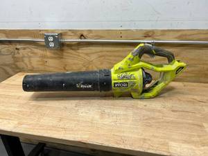 lot 90 image: RYOBI 40V Leaf Blower (Tool Only)