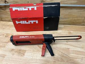 lot 96 image: HILTI MD 2500 Manual Dispenser, For 330500mL Concrete