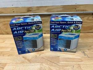 lot 102 image: ARCTIC AIR Lot of 2- Pure Chill Personal Space Coolers