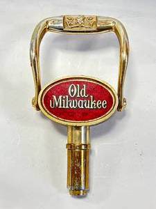 lot 24 image: Vintage Old Milwaukee Pull Lever Beer Tap Handle