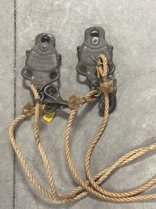 lot 46 image: Lot of 2 Starline Harvadill Farm Hardware