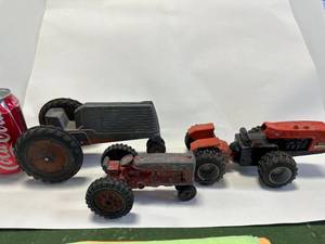 lot 96 image: Lot of 3 Vintage Tractors