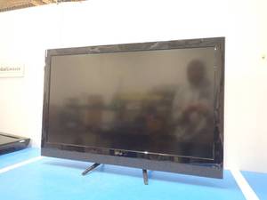lot 1 image: Vizio&nbspE3D420VX 42 TV  1920 x 1080 HD Resolution  Built in speakers  Includes power cable