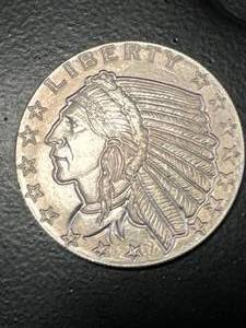 lot 32 image: 1oz .999 Silver Round