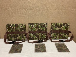 lot 4 image: 3 HUNTING CUSHIONS & SLIPCOVERS