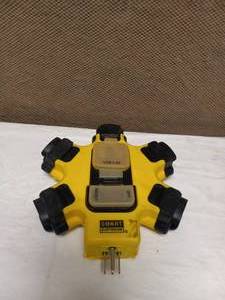 lot 67 image: SMART ELECTRICIAN 5 OUTLET POWER HUB