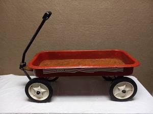 lot 74 image: VINTAGE SEARS 600 GT METAL WAGON