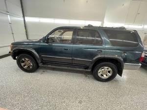 1997 Toyota 4runner Limited - 1 OWNER - 4X4