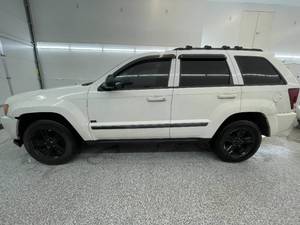 2007 Jeep Grand Cherokee Laredo - 4X4