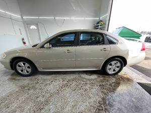 2009 Chevrolet Impala LT - 2 OWNERS