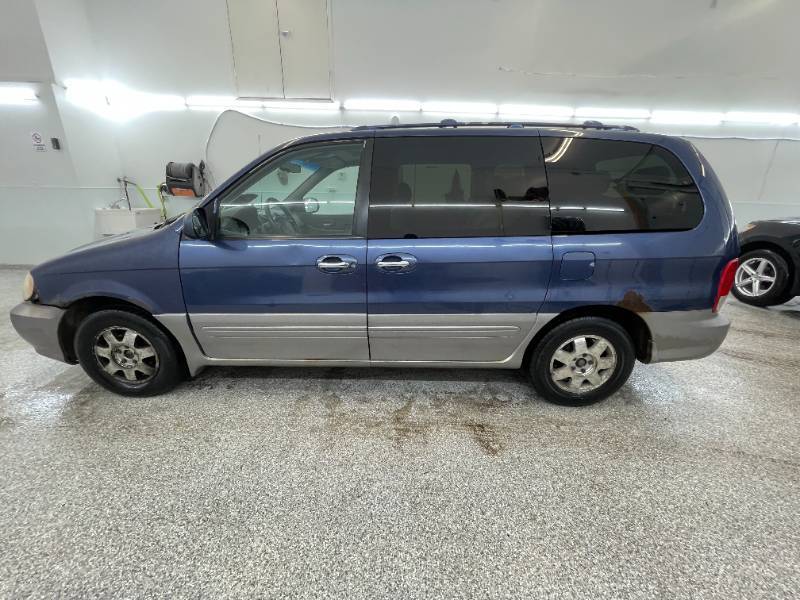 2002 Kia Sedona EX