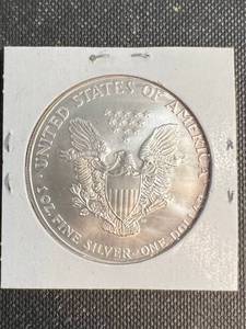 1999 AMERICAN SILVER EAGLE 1 TROY OZ .999 FINE SILVER DOLLAR