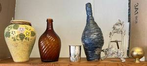 lot 136 image: Shelf Full Of Misc. Vintage Items