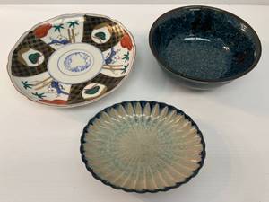 lot 150 image: Group Of Antique and vintage Oriental Bowls