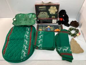 lot 22 image: Group Of Misc. Vintage Christmas And Halloween Items