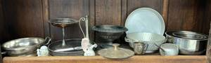 lot 41 image: Shelf Full Of Misc. Vintage Items