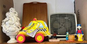 lot 66 image: Shelf Full Of Vintage Items