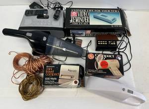 lot 85 image: Large Group Of Vintage Electronics