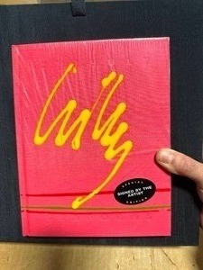 lot 32 image: Signed Dale Chihuly special edition book