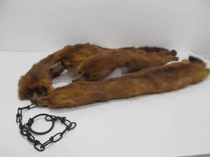 lot 13 image: 4 Genuine Vintage Mink Pelts