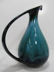 lot 27 image: Great Looking Mid Century Signed Blue Mountain Pottery PitcherCarafe