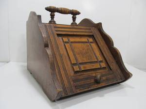 lot 31 image: Excellent Antique Fireplace Coal Scuttle Hinged Box