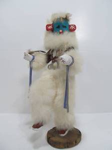 lot 39 image: Handmade Signed Native American Kachina Doll #7 - Early Morning