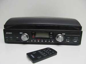 lot 187 image: Brand New JENSEN Digital Encoding Conversion Music System & Turntable