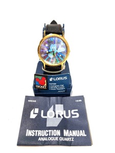 lot 88 image: NOS Retro 90s Lorus Mickey Mouse Hologram Watch