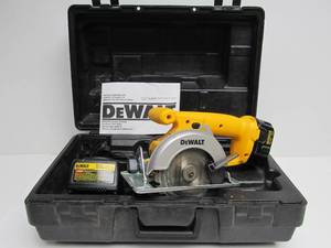 lot 197 image: Working DEWALT Circular Saw & Drill wCase