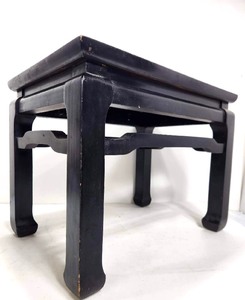 lot 217 image: Nice Vintage Small Japanese Side Table