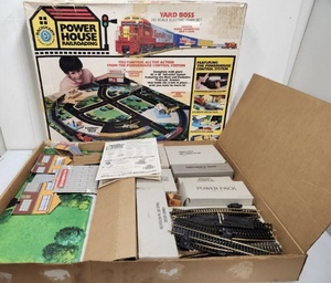 lot 219 image: Vintage BACHMANN Powerhouse Railroading Yard Boss Train Set