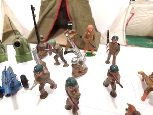 lot 227 image: Great Lot of Old Painted Lead Toy Soldiers wCannons & Tents