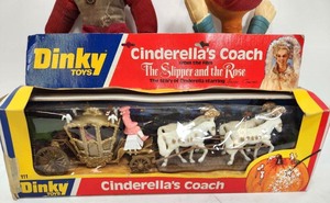 lot 225 image: Group of Vintage Toys