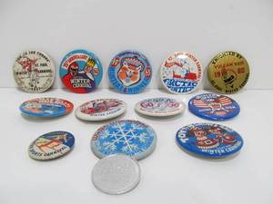lot 115 image: Group of Vintage Saint Paul winter Carnival Buttons