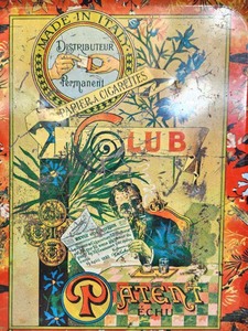 lot 276 image: Vintage Metal CLUB Cigarette Papers Advertising Tray