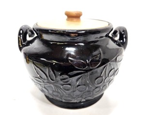 lot 278 image: Vintage 1940s era Embossed Cherry Black on Black Cookie Jar
