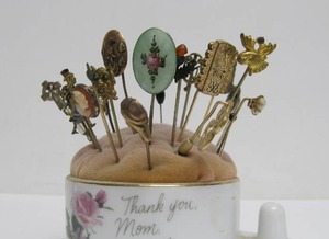 lot 68 image: Pin Cushion FULL of Wonderful Antique Hat Pins