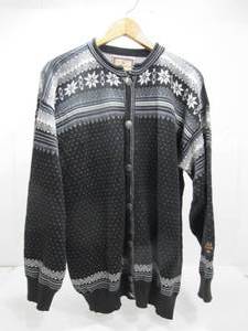 lot 75 image: DALE OF NORWAY Pure Wool Lightweight SweaterCardigan Size Mens XL