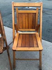 lot 330 image: 2 Antique 1920s-30s Wooden Folding Chairs