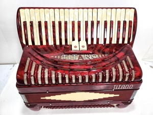 lot 1 image: Wonderful Vintage Italian TITANO Model D2 Accordion wCase