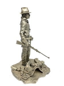 lot 316 image: LARGE Signed Franklin Mint Pewter Civil War Sculpture - The Cavalryman by William Hanson