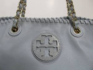 lot 347 image: Tory Burch Marion East-West Periwinkle Blue Pebbled Leather Shoulder Tote Bag