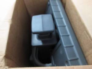 lot 4 image: Out of Box Large Plastic Mailbox...