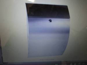 lot 14 image: Stainless Steel Contemporary Lockin...