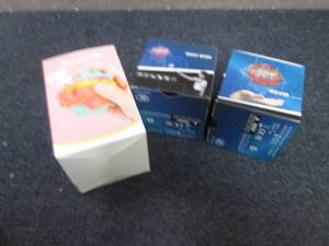 lot 29 image: Fidget Balls, 2 Flying Balls...