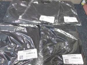 lot 76 image: 5 Mens Goodthreads Short Sleeved C...