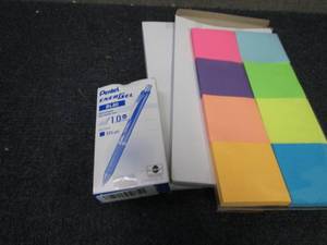 lot 118 image: 12 Retractable Gel Roller Pens, 2 S...